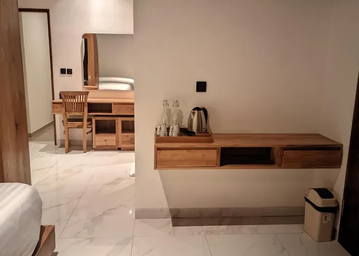 Hotel Sujiwa & Ubud